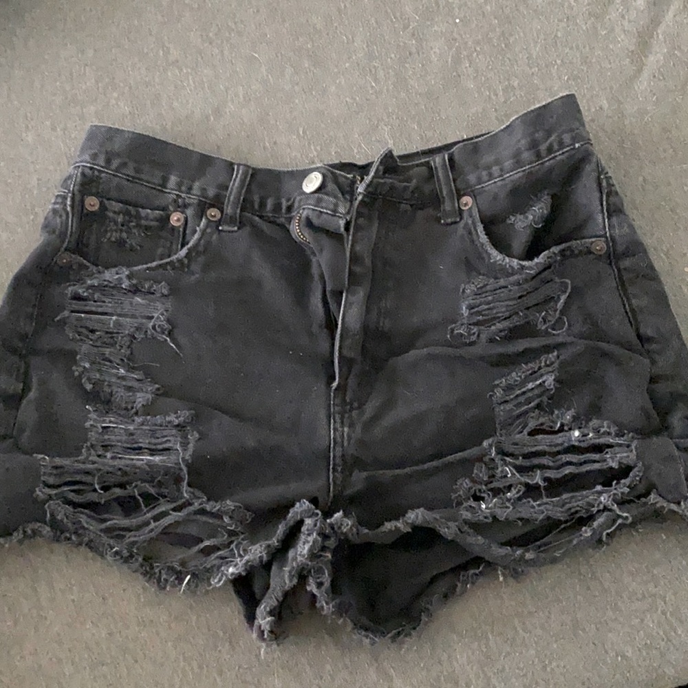 American Eagle Black distressed shorts!